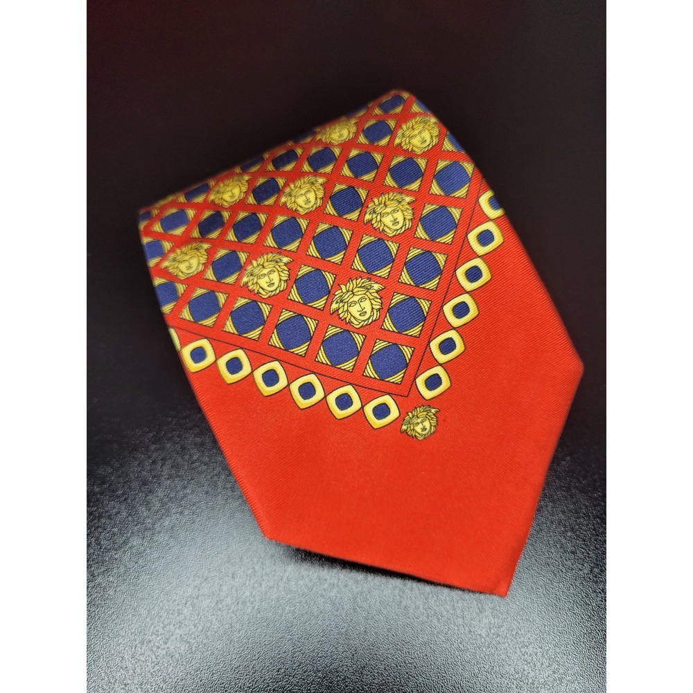 Gianni Versace Men's Necktie Red Medusa Geometric Silk 3.75 x 57 Excellent